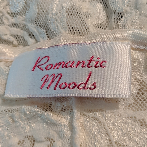 Romantic moods nightgown size M - Picture 3 of 3
